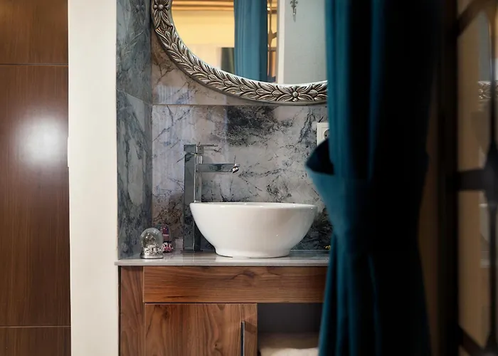 Hotel apartamentowy Taksim Yazici Stambuł