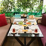 Taksim Yazici Apartahotel 4*