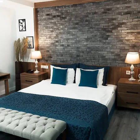 Taksim Yazici 4*